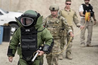 Zbog dojava o postavljenim bombama: Evakuisano nekoliko državnih zgrada u SAD Zbog dojava o postavljenim bombama: Evakuisano nekoliko državnih zgrada u SAD