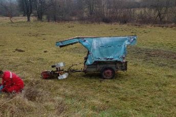 Berane: Prevrnuo se motokultivator, poginula jedna osoba