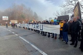 Džipom blokirao most na Đurđevića Tari: Policija mu napisala prijavu