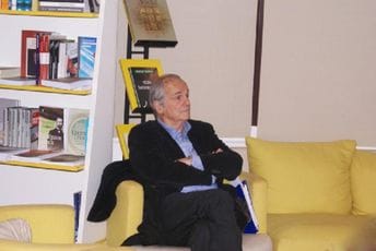 Popović: Urbanizam mora da štiti javni interes, ali da pri tome ne zapostavlja privatni Popović: Urbanizam mora da štiti javni interes, ali da pri tome ne zapostavlja privatni