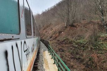 Voz iz Kolašina za Podgoricu kreće za pola sata do 40 minuta Voz iz Kolašina za Podgoricu kreće za pola sata do 40 minuta