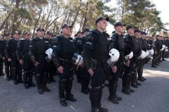 Više penzionisanih nego novih policajaca u Crnoj Gori Više penzionisanih nego novih policajaca u Crnoj Gori