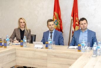 Mujović: Budućnost Željezare u kredibilnom partneru i angažmanu na infrastrukturnim projektima Mujović: Budućnost Željezare u kredibilnom partneru i angažmanu na infrastrukturnim projektima