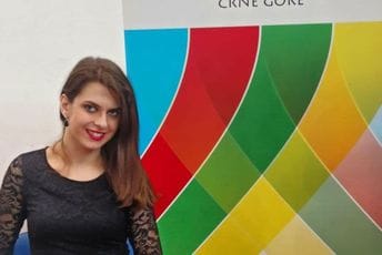 UMHCG kritikuje nadležne što diskriminišu osobe sa invaliditetom: Upisuju stručne škole, ne i gimnazije UMHCG kritikuje nadležne što diskriminišu osobe sa invaliditetom: Upisuju stručne škole, ne i gimnazije