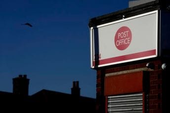 Problem napravio računar: Stotine britanskih poštara pogrešno osuđenih zbog krađe i prevare biće oslobođeni Problem napravio računar: Stotine britanskih poštara pogrešno osuđenih zbog krađe i prevare biće oslobođeni