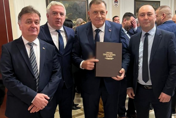 Nepoštovanje suvereniteta BiH Sarajevo doživljava kao negativan signal iz Podgorice Nepoštovanje suvereniteta BiH Sarajevo doživljava kao negativan signal iz Podgorice