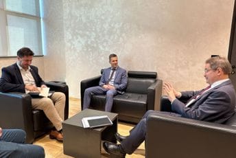 Mujović: Blagovremeno uključiti lokalnu zajednicu u planiranje vjetroparka Brajići i rudnika u Mojkovcu Mujović: Blagovremeno uključiti lokalnu zajednicu u planiranje vjetroparka Brajići i rudnika u Mojkovcu