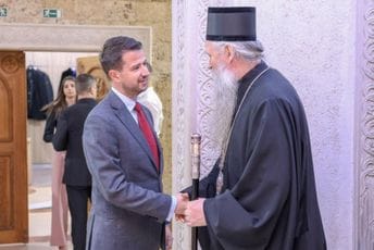 (FOTO) Milatović kod Joanikija: Zajedno da gradimo bolje i pravednije društvo u interesu svih građana (FOTO) Milatović kod Joanikija: Zajedno da gradimo bolje i pravednije društvo u interesu svih građana