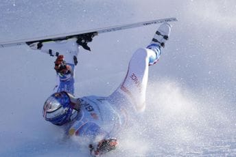 (VIDEO) Težak pad francuskog skijaša, po njega morao doći helikopter (VIDEO) Težak pad francuskog skijaša, po njega morao doći helikopter