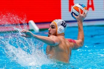 Ništa od polufinala: Totalni potop ‘ajkula’ nakon izvrsnog početka, ‘azuri’ zasluženo idu dalje Ništa od polufinala: Totalni potop ‘ajkula’ nakon izvrsnog početka, ‘azuri’ zasluženo idu dalje