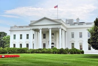 Američka vlada zatvorena: Hiljade radnika neće primati platu - osim Trampa i kongresmena