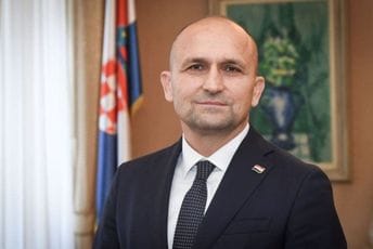 Anušić: Sastanak s Krapovićem otkazao sam zbog njegovih izjava o ploči u Morinju i brodu Jadran