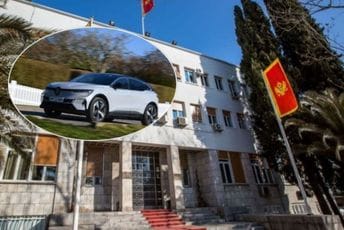 Vozni park Skupštine: Od „audija“ starog 16 godina do „renoa“ iz 2023. Vozni park Skupštine: Od „audija“ starog 16 godina do „renoa“ iz 2023.