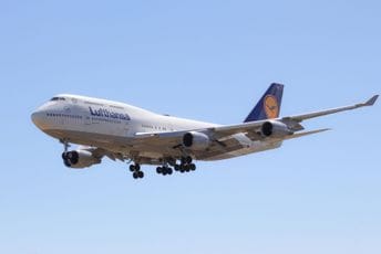 Još jedan avion Boing morao da se vrati na aerodrom: Napukao prozor u pilotskoj kabini Još jedan avion Boing morao da se vrati na aerodrom: Napukao prozor u pilotskoj kabini