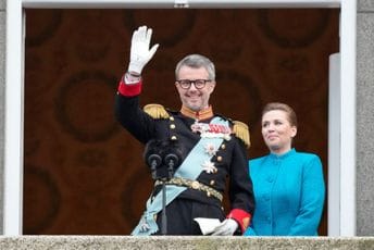 Danska dobila kralja: Frederik X nakon proglašenja pozdravio hiljade okupljenih ispred palate Danska dobila kralja: Frederik X nakon proglašenja pozdravio hiljade okupljenih ispred palate