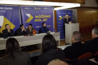 DPS: Neposrednim izborima povećavamo unutarpartijsku demokratiju, članstvo će presudno uticati na kreiranje partijske politike DPS: Neposrednim izborima povećavamo unutarpartijsku demokratiju, članstvo će presudno uticati na kreiranje partijske politike