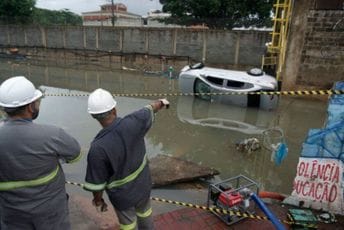 Poplave u Riu de Žaneiru: Ima stradalih, izdato upozorenje zbog mogućih klizišta Poplave u Riu de Žaneiru: Ima stradalih, izdato upozorenje zbog mogućih klizišta