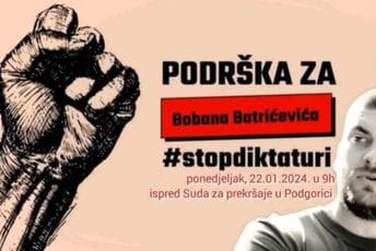 Ćulafić i Zeković podržali okupljanje ispred Suda za prekršaje: Pravosuđe da ne pomaže uspostavu vjerske države Ćulafić i Zeković podržali okupljanje ispred Suda za prekršaje: Pravosuđe da ne pomaže uspostavu vjerske države