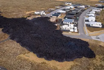 Island: Žitelji Grindavika plaše se da je sve gotovo i da više nikad neće moći da se vrate u rodni grad Island: Žitelji Grindavika plaše se da je sve gotovo i da više nikad neće moći da se vrate u rodni grad