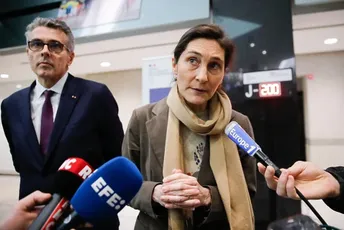 Nova francuska ministarka obrazovanja na udaru kritika jer njena djeca idu u privatnu školu Nova francuska ministarka obrazovanja na udaru kritika jer njena djeca idu u privatnu školu