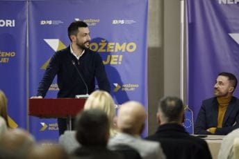 Živković: U Pljevljima je na djelu gruba zloupotreba vlasti, građani, bez obzira na političku orijentaciju, većinski to ne podržavaju Živković: U Pljevljima je na djelu gruba zloupotreba vlasti, građani, bez obzira na političku orijentaciju, većinski to ne podržavaju