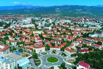 Državljanin Albanije optužen da je podmitio policajca u Nikšiću