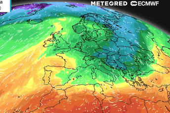 Njemačka se sprema za veliko nevrijeme, vlasti upozoravaju na "potpunu oluju" Njemačka se sprema za veliko nevrijeme, vlasti upozoravaju na "potpunu oluju"