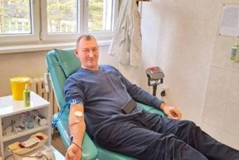 Humani gest: Doktor iz Pljevalja donirao krv za svog pacijenta Humani gest: Doktor iz Pljevalja donirao krv za svog pacijenta