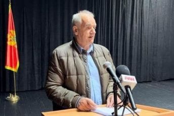 Rašović: Klikovac mora raditi mnogo više protiv Zete od ostalih, da bi dokazao lojalnost Podgorici Rašović: Klikovac mora raditi mnogo više protiv Zete od ostalih, da bi dokazao lojalnost Podgorici