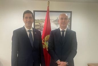 Đeka i Gjorgjiev: Čekaju nas izmjene i dopune velikog broja zakona Đeka i Gjorgjiev: Čekaju nas izmjene i dopune velikog broja zakona