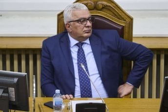 Mandić: Srpski narod protiv namjere da se izglasa njegova navodna genocidnost