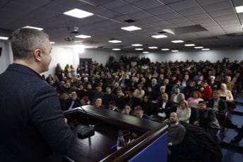 DPS u Baru: Tamo gdje mi vodimo opštine, nema ni populizma, ni nacionalizma DPS u Baru: Tamo gdje mi vodimo opštine, nema ni populizma, ni nacionalizma