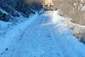Nije ih mimoišao snijeg: Pogledajte kako je u selima iznad Skadarskog jezera (FOTO)