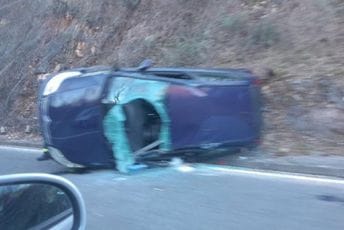 Udes na putu Cetinje - Podgorica: Tri osobe povrijeđene Udes na putu Cetinje - Podgorica: Tri osobe povrijeđene