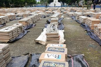 Rekordna zapljena u Ekvadoru: 22 tone kokaina bile namijenjene tržištima Azije, Evrope i Amerike Rekordna zapljena u Ekvadoru: 22 tone kokaina bile namijenjene tržištima Azije, Evrope i Amerike