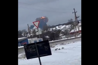 U padu ruskog aviona najmanje 65 mrtvih; Rusi: U njemu su bili Ukrajinci U padu ruskog aviona najmanje 65 mrtvih; Rusi: U njemu su bili Ukrajinci