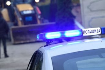 (FOTO) Srbija: Zapalio se autobus pun đaka kod Boljevca