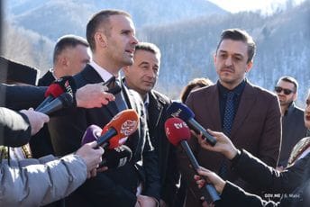 Šta je Spajić danas najavio: Da li Vlada radi na dizanju PDV-a? Šta je Spajić danas najavio: Da li Vlada radi na dizanju PDV-a?