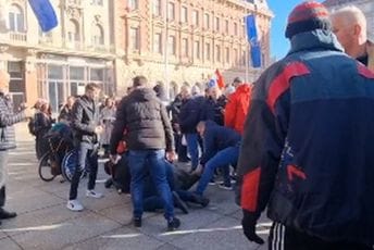 Tuča nakon klečanja u Zagrebu: Obračunavali se vjerski radikali i demonstranti Tuča nakon klečanja u Zagrebu: Obračunavali se vjerski radikali i demonstranti