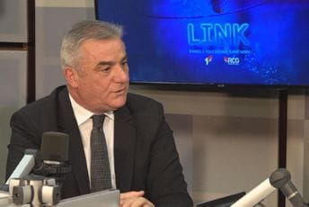 Hajdinaga: Posao čeka 20 doktora nauka i 272 magistra Hajdinaga: Posao čeka 20 doktora nauka i 272 magistra