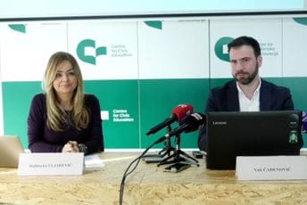 Protiv uvođenja vjeronauke 56 procenata građana, ulazak ZBCG u Vladu ne podržava 52 odsto Protiv uvođenja vjeronauke 56 procenata građana, ulazak ZBCG u Vladu ne podržava 52 odsto