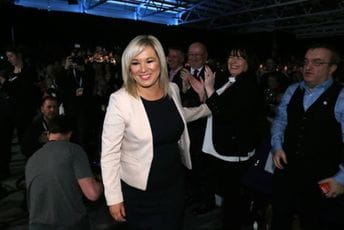 Premijerka Sjeverne Irske govorila o referendumu, reakcije stigle i iz Londona i iz Dablina Premijerka Sjeverne Irske govorila o referendumu, reakcije stigle i iz Londona i iz Dablina