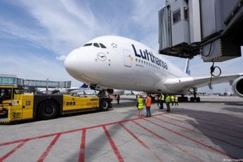 Drama na letu Njujork-Frankfurt: Avionu "Lufthanse" otkazao motor