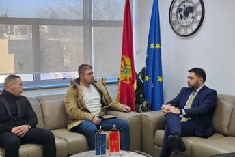 Novčano nagrađeni nadzornici Službe zaštite i spašavanja na Skadarskom jezeru; Martinović: Očekujemo što prije rasvetljanjavanje slučaja napada Novčano nagrađeni nadzornici Službe zaštite i spašavanja na Skadarskom jezeru; Martinović: Očekujemo što prije rasvetljanjavanje slučaja napada