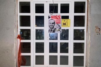 Traka kojom je zapečaćeno gradilište Lamela C skinuta, pa ponovo vraćena Traka kojom je zapečaćeno gradilište Lamela C skinuta, pa ponovo vraćena