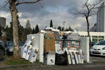 (FOTO) Nesavjesni građani i neažurne službe Podgoricu zatrpavaju smećem (FOTO) Nesavjesni građani i neažurne službe Podgoricu zatrpavaju smećem