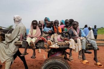 U Sudanu raseljeno četiri miliona djece U Sudanu raseljeno četiri miliona djece