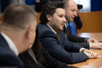 Abazović: Milović i PES su danas sami sebe 'ukopali' Abazović: Milović i PES su danas sami sebe 'ukopali'