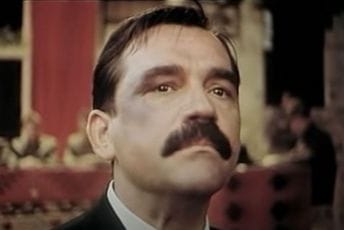 Zvjerski ga ubili huligani koji nikad nijesu uhvaćeni: Premijerno prikazan film o Draganu Maksimoviću Zvjerski ga ubili huligani koji nikad nijesu uhvaćeni: Premijerno prikazan film o Draganu Maksimoviću