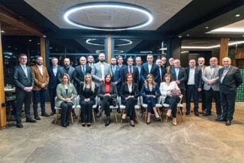 Bošnjaci postaju most koji spaja i jača integracioni put država regiona prema Evropskoj uniji Bošnjaci postaju most koji spaja i jača integracioni put država regiona prema Evropskoj uniji